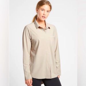 Athleta Beige Long Sleeve Blouse